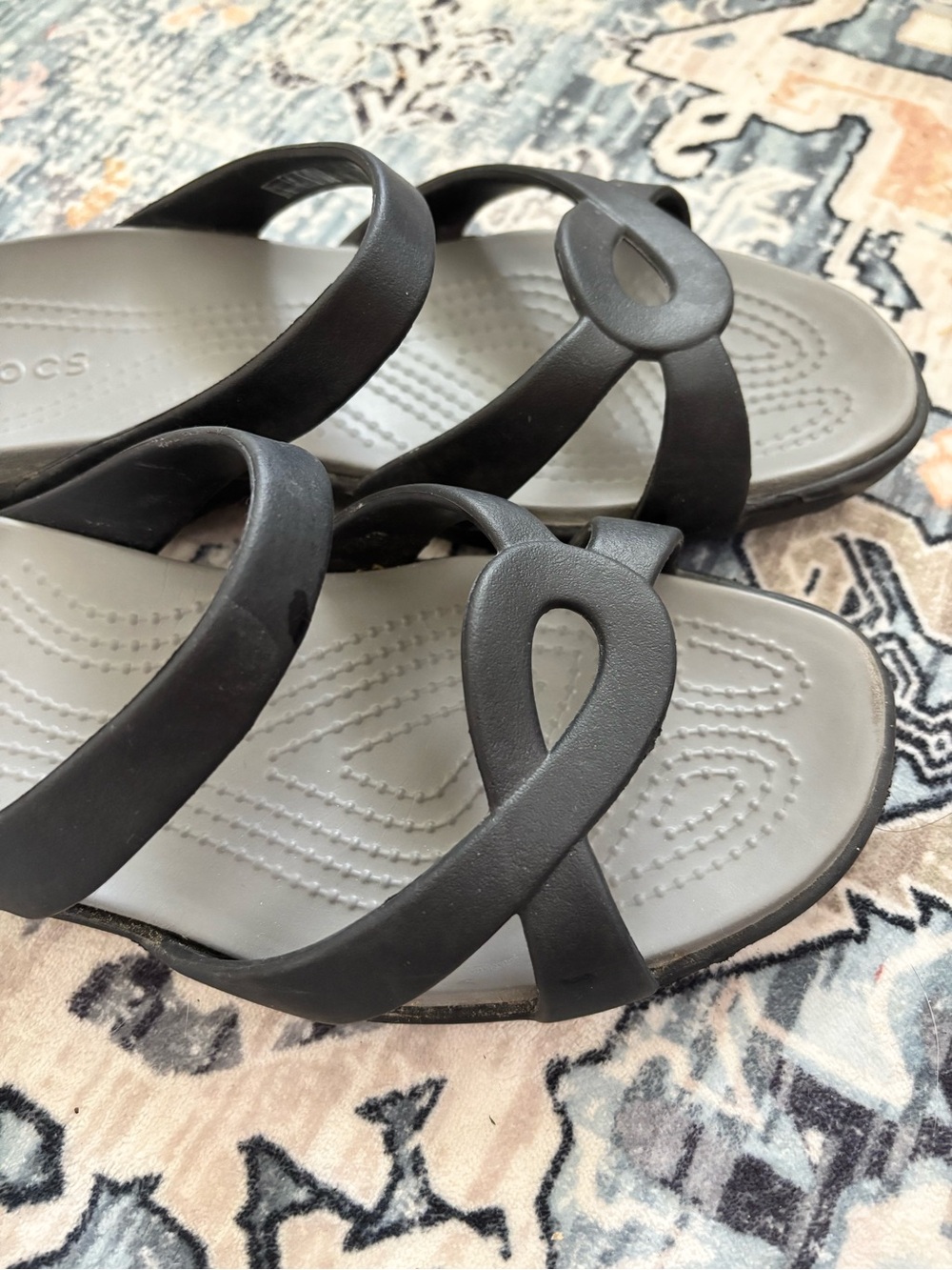Crocs Women’s Black Sandal - Comfortable Strappy Slide / Size 8 - Picture 4 of 6
